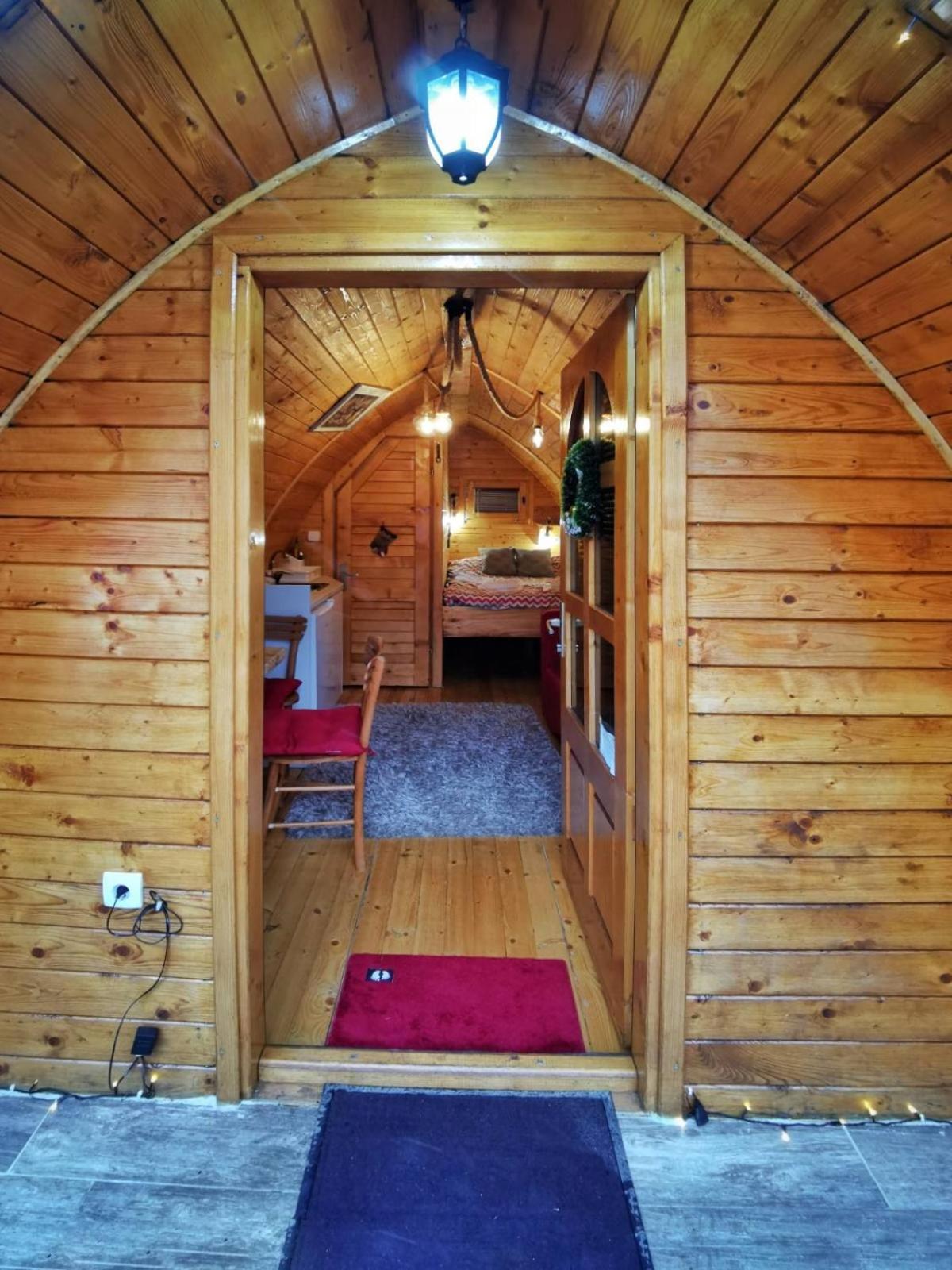 Vila Jelena - Bungalov Crni Vrh Dış mekan fotoğraf